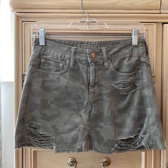 American Eagle Skirt - Picture 1 of 8
